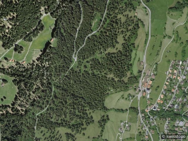 Luftbild Hauptstrasse 44, Malix