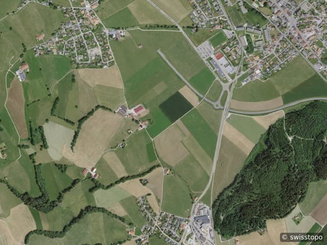 Luftbild Gruyères · Fribourg