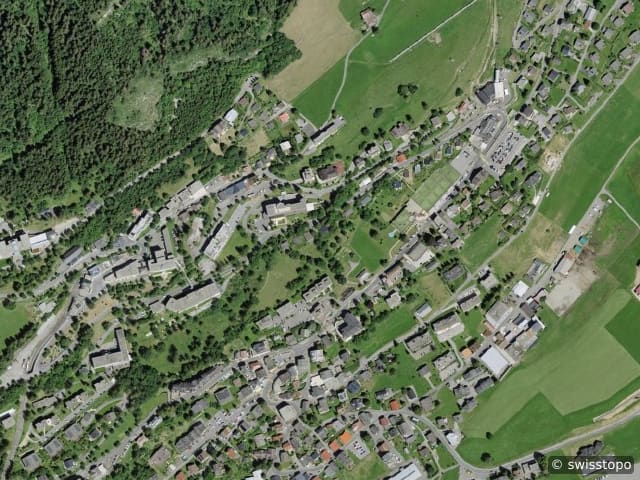 Luftbild Avenue Reine Fabiola 16, Leysin