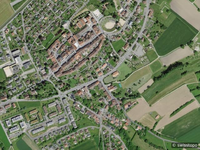 Luftbild Avenue du Général Guisan 13, Avenches