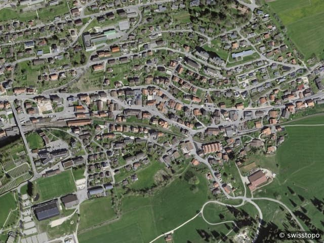 Luftbild Tavannes