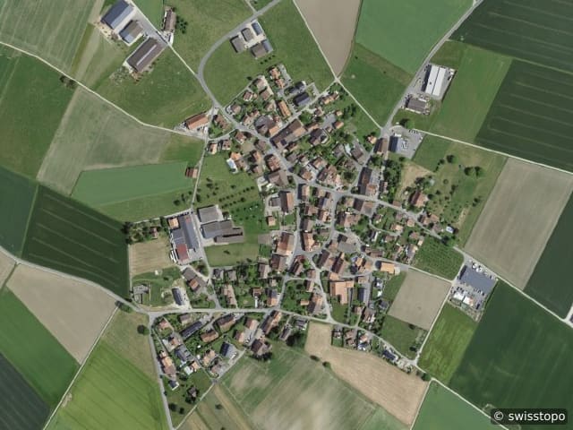 Luftbild Route de Corcelles 8, Suchy