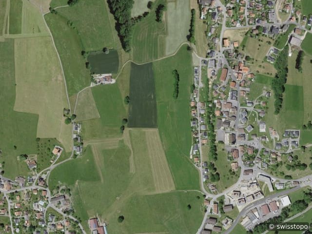Luftbild Route du Levant 2, Remaufens