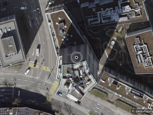 Luftbild Ueberlandstrasse 18, Dietikon