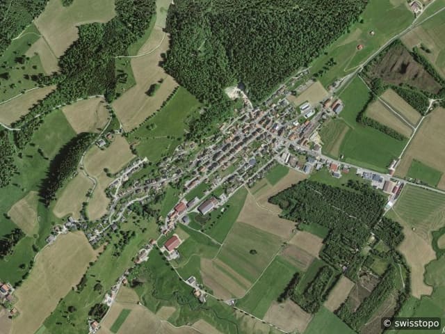 Luftbild Les Ponts-de-Martel